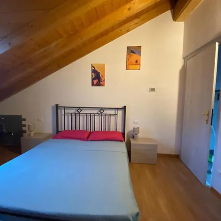 Bed No Breakfast Noah And Nik Omegna